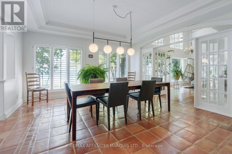 29435969/20562-old-montreal-road/lancaster/south-glengarry/ontario/K0C2C0_13