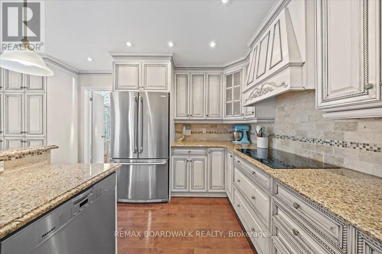 29312529/1367-talcy-crescent/fallingbrookridgemount/ottawa/ontario/K4A3C4_14