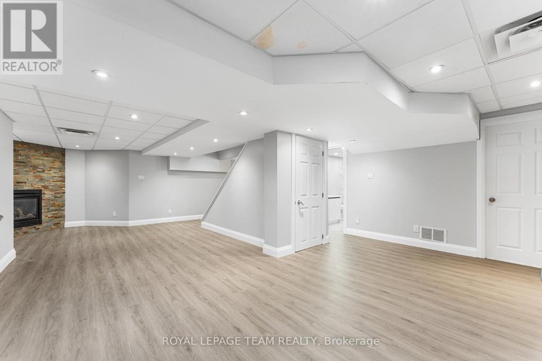 28873033/7474-mitch-owens-road/osgoode-twp-north-of-reg-rd-6/ottawa/ontario/K4P1K9_36