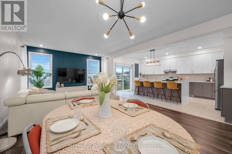 29638361/302-haliburton-heights/emerald-meadowstrailwest/ottawa/ontario/K2S1S3_8