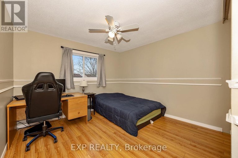 29607675/63-victor-street/stittsville-central/ottawa/ontario/K2S1H8_28