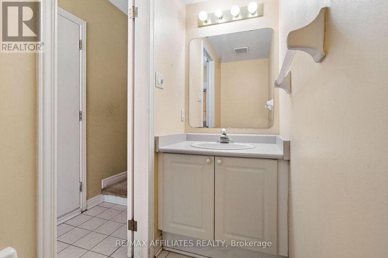 28813430/35-locheland-crescent/barrhaven-east/ottawa/ontario/K2G6H2_3