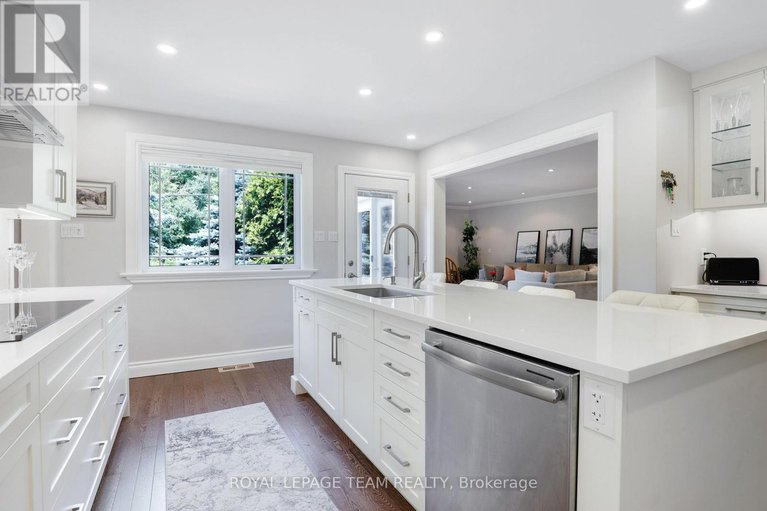 28584600/1939-wembley-avenue/carlingwood/ottawa/ontario/K2A1A8_20