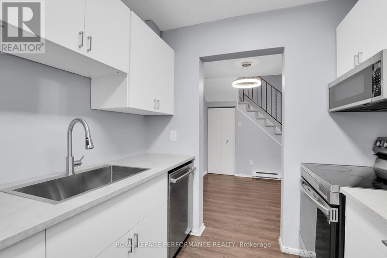 29402527/8d-lovell-lane/westcliffe-estates/ottawa/ontario/K2H9B6_12