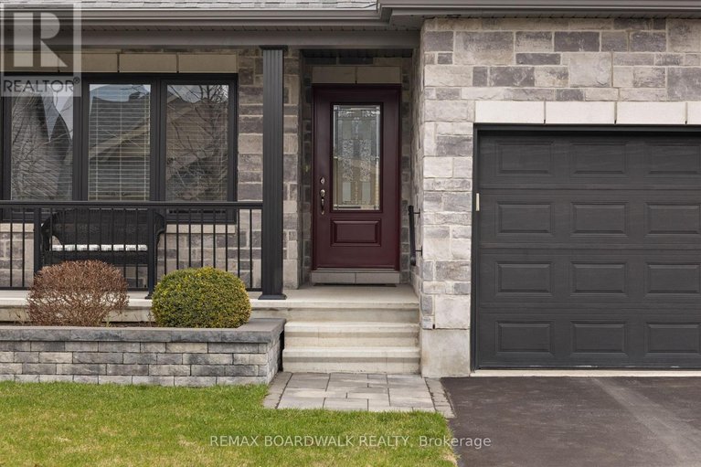 29641408/211-mckenny-street/mississippi-mills-ramsay-twp/mississippi-mills/ontario/K0A1A0_3