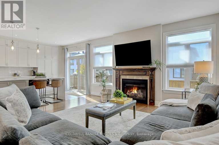 29000324/308-rosina-way/riverside-southgloucester-glen/ottawa/ontario/K4M0E2_13