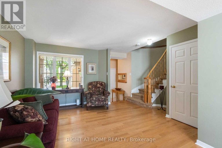 28479509/87-cohen-avenue/katimavik/ottawa/ontario/K2L4G4_7