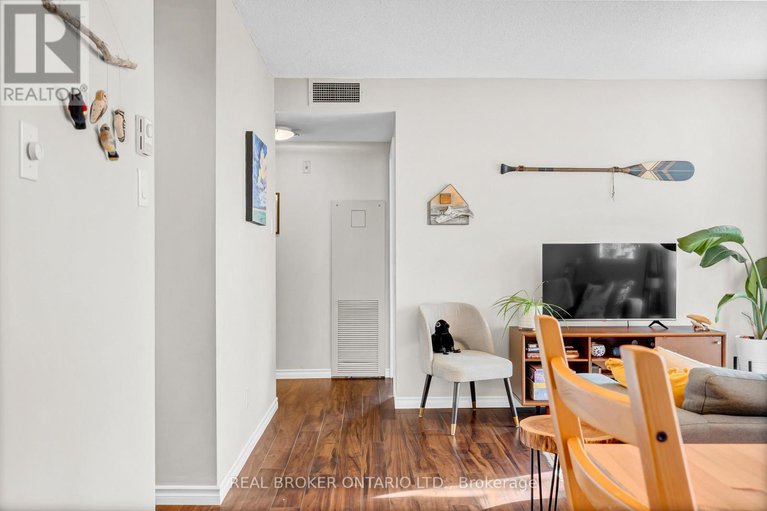 29221414/209-110-forward-avenue/mechanicsville/ottawa/ontario/K1Y4S9_23