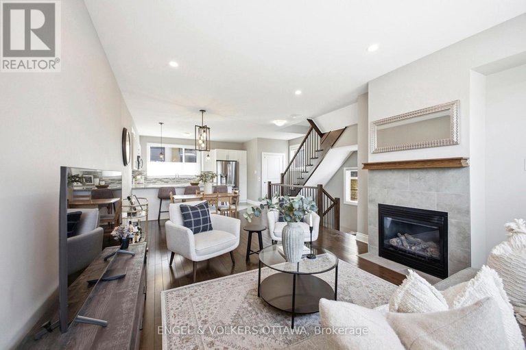 29438662/1890-carling-avenue/mckellar-heightsglabar-park/ottawa/ontario/K2A1E7_14