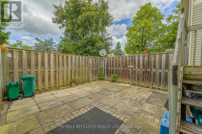 28589609/65-47-mcdermot-court/katimavik/ottawa/ontario/K2L3V5_32