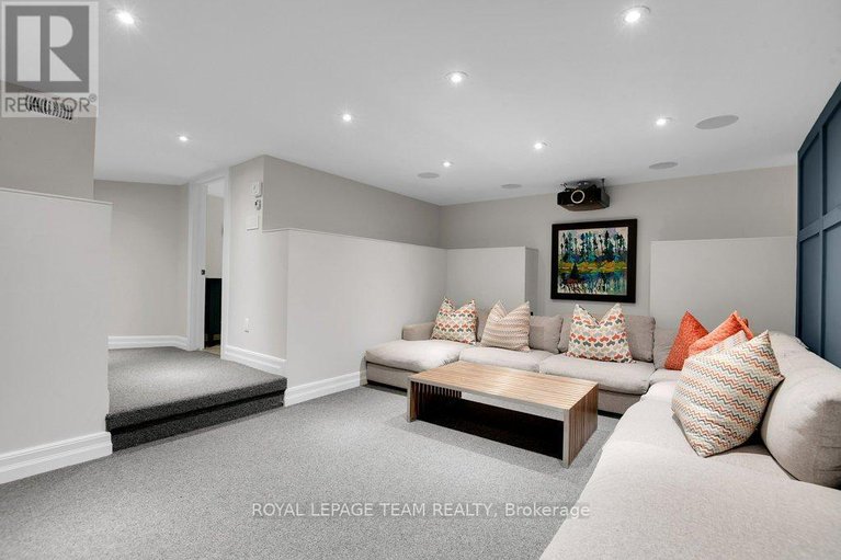 28444869/7-second-avenue/glebe/ottawa/ontario/K1S2H2_35