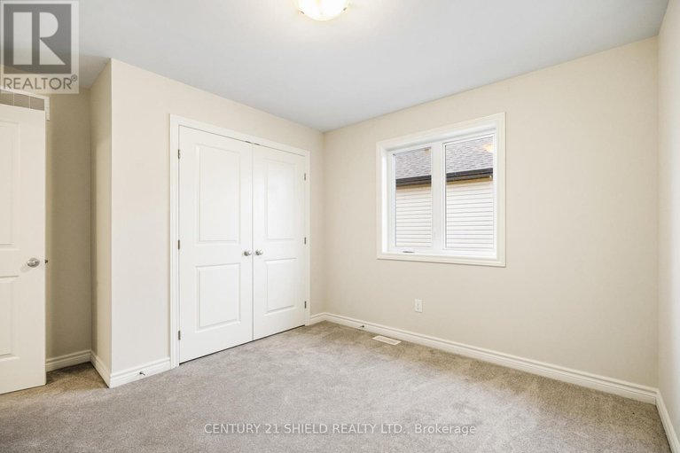 29043267/784-namur-street/embrun/russell/ontario/K0A1W0_24