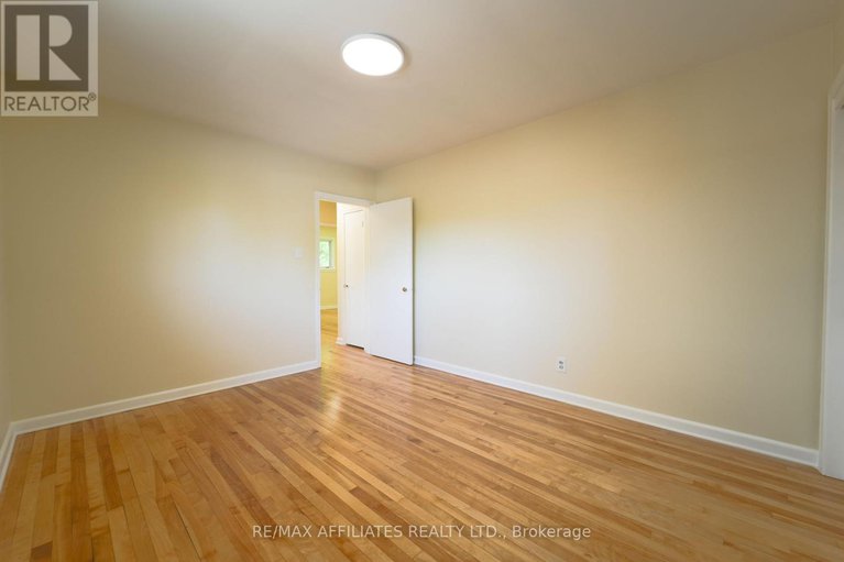 28513866/536-browning-avenue/riverview-park/ottawa/ontario/K1G0T4_22