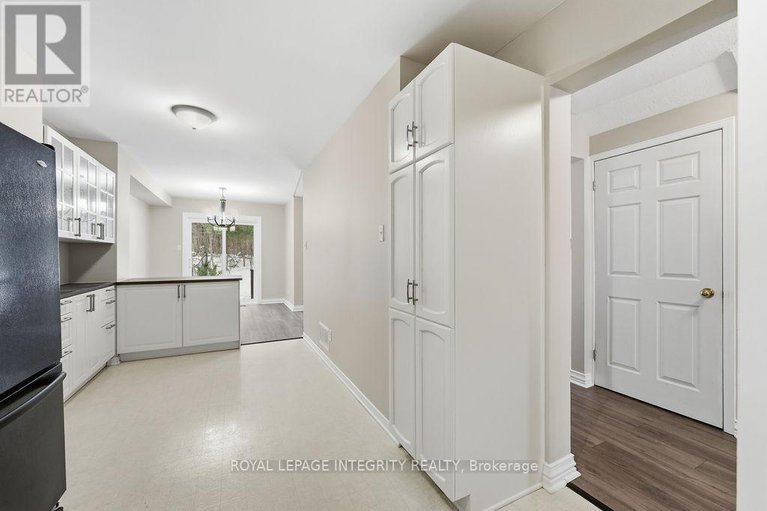 29244318/34-furlong-crescent/bridlewood/ottawa/ontario/K2M2J1_10