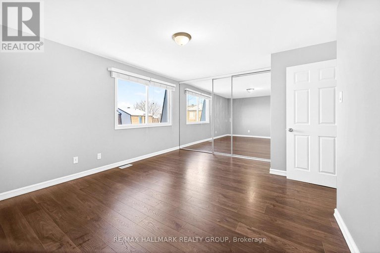 29163318/b-905-elmsmere-road/beacon-hill-south/ottawa/ontario/K1J8G4_17