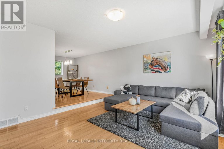 28899547/13-elm-avenue/village-of-russell/russell/ontario/K4R1B3_5