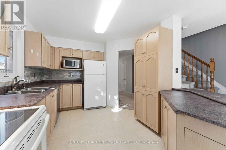 29012383/20-woodford-way-n/longfields/ottawa/ontario/K2J4C4_7