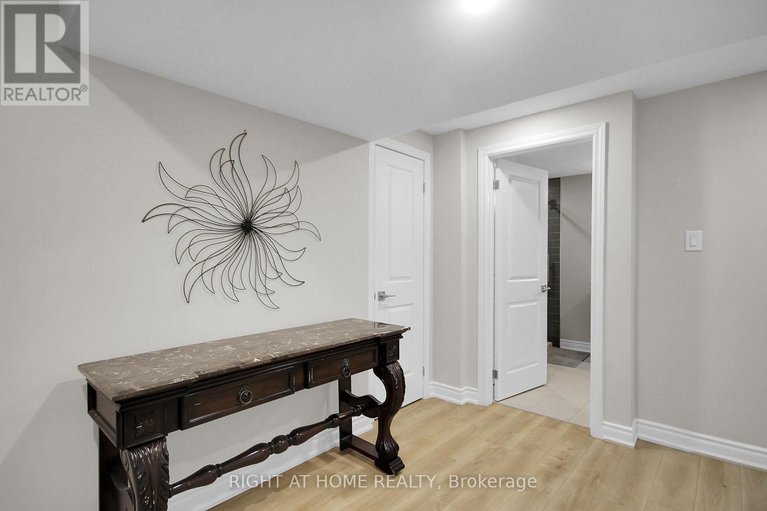 28597120/42-conch-way/mahogany-community/ottawa/ontario/K4M0M4_7