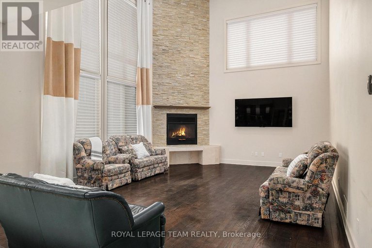 28654563/5386-mansel-crescent/manotick-village-manotick-estates/ottawa/ontario/K4M1L3_16