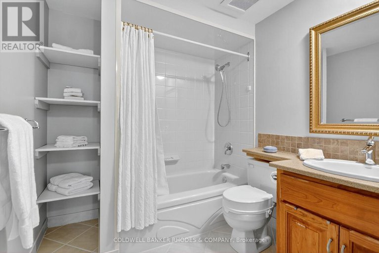 29154469/8-confederation-private/mooneys-bayriverside-park/ottawa/ontario/K1V9W6_22