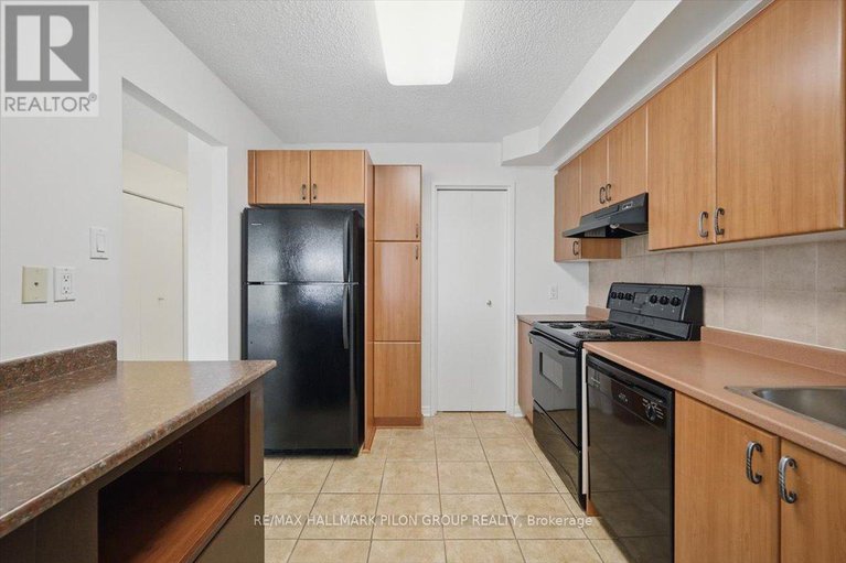 28518794/613-225-alvin-road/manor-park/ottawa/ontario/K1K4H6_4