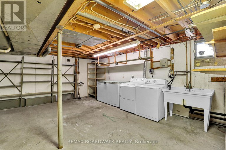 29432299/116-old-colony-road/glencairnhazeldean/ottawa/ontario/K2L1M2_39