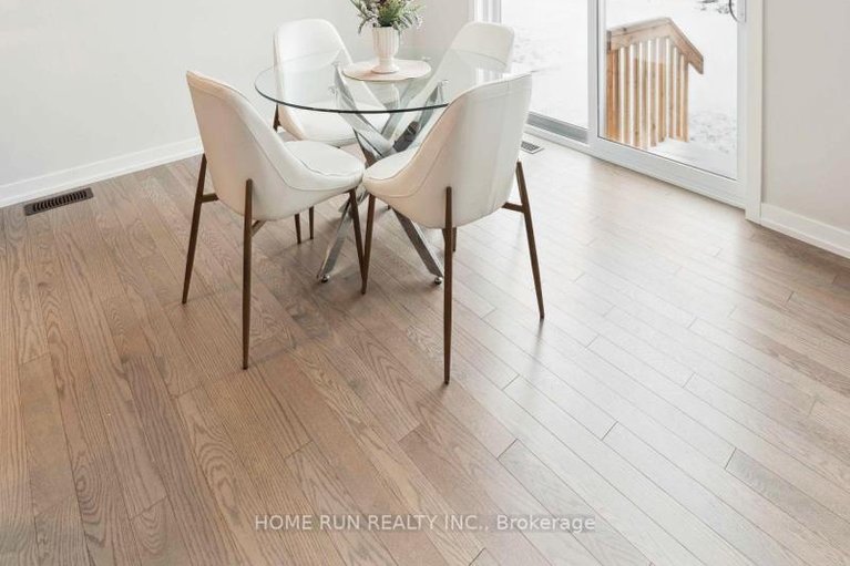 29588975/1987-acoustic-way/riverside-southgloucester-glen/ottawa/ontario/K4M0L6_4