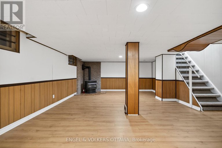 28908569/723-halstead-street/elmvale-acres/ottawa/ontario/K1G1M5_25