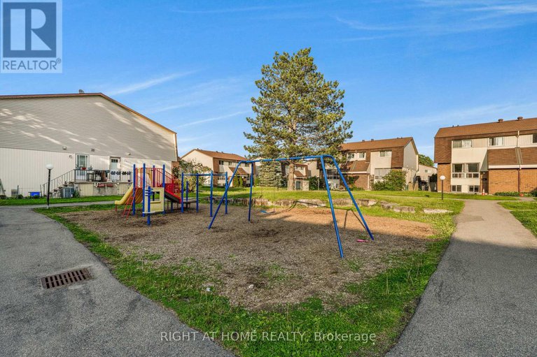 28426609/23d-forester-crescent/westcliffe-estates/ottawa/ontario/K2H8Y1_23