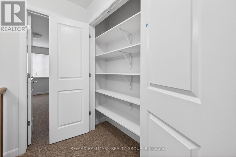 29298079/887-eileen-vollick-crescent/morgans-grantsouth-march/ottawa/ontario/K2W0M9_34