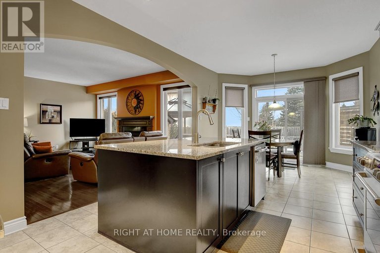 29641405/701-everlasting-crescent/springridgeeast-village/ottawa/ontario/K4A0K2_18