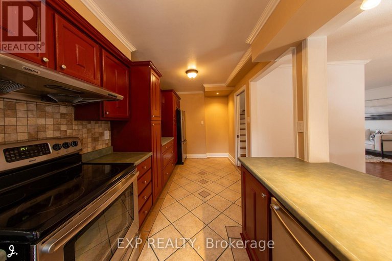 28377335/2772-springland-drive/mooneys-bayriverside-park/ottawa/ontario/K1V6M4_20
