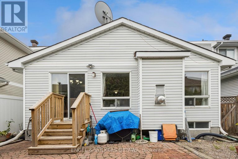 28798692/2213-noblewood-way/orleans-village/ottawa/ontario/K1W1E7_42