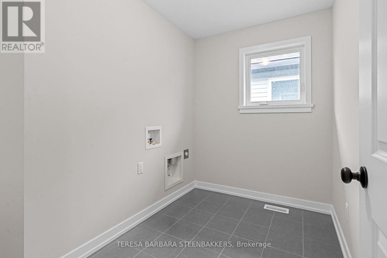 27846095/747-kenny-gordon-avenue-n/riverside-southgloucester-glen/ottawa/ontario/K4M0X9_27