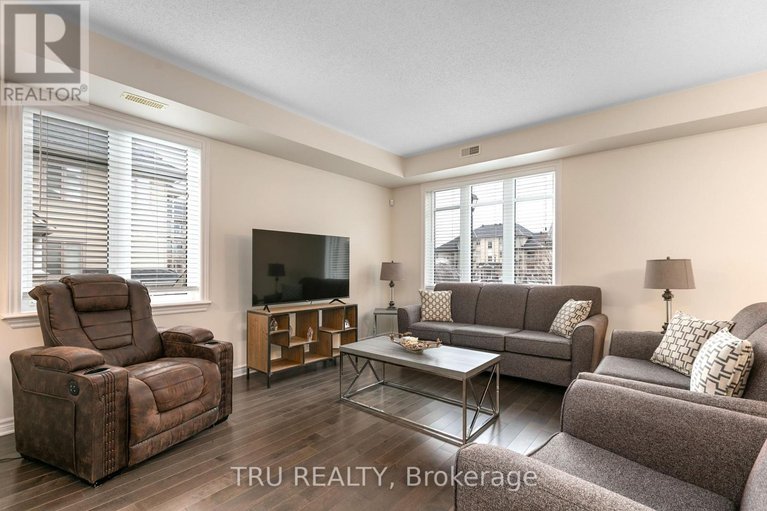 29528254/28-tadley-private/longfields/ottawa/ontario/K2J2T3_8