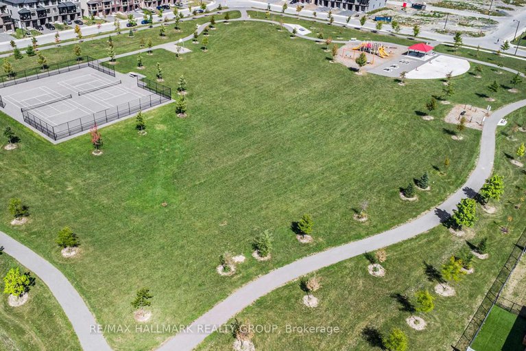 28862057/754-cairn-crescent/mer-bleuebradley-estatesanderson-park/ottawa/ontario/K1W0P4_44