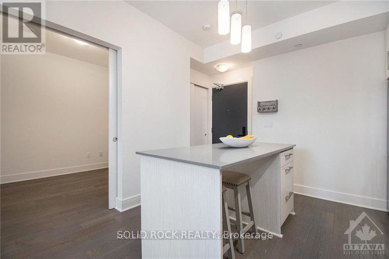 29301023/213-255-bay-street/ottawa-centre/ottawa/ontario/K1R5Z4_14