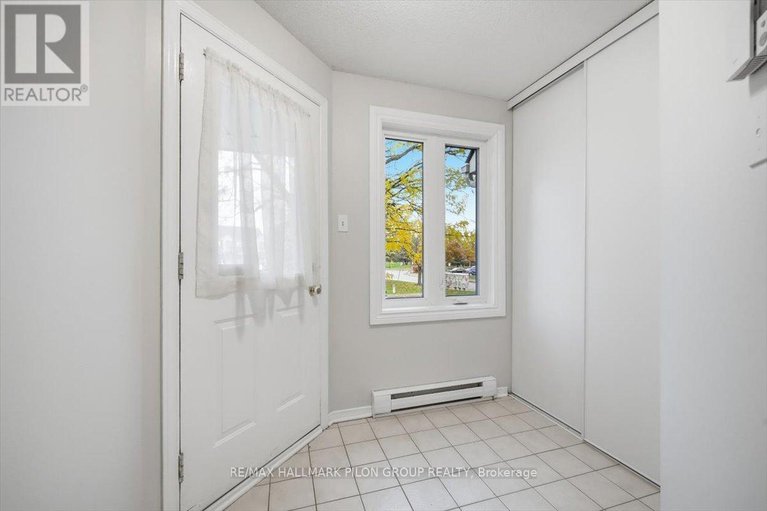 29035710/205-briston-private/hunt-club-park/ottawa/ontario/K1G5R5_11