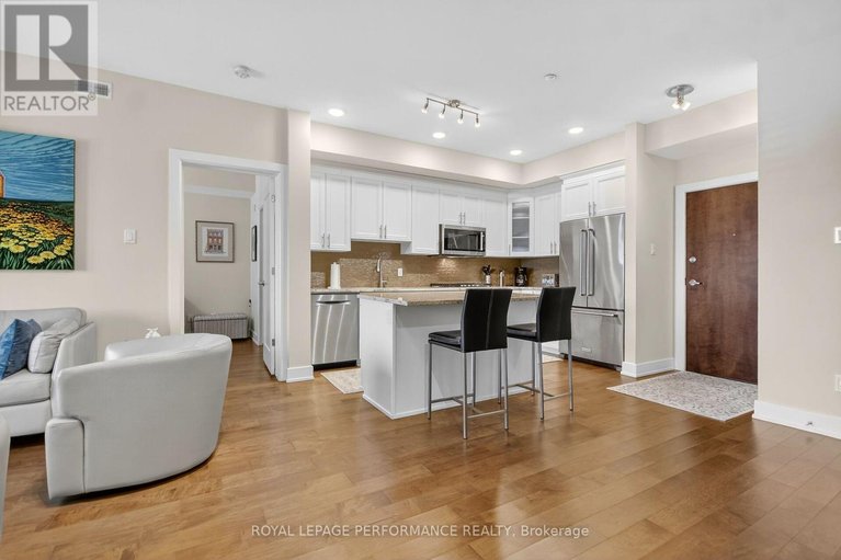 29610198/408-615-longfields-drive/longfields/ottawa/ontario/K2J6J3_7