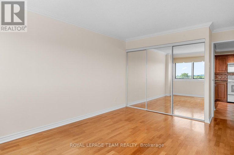 28640846/1508-40-landry-street/vanier/ottawa/ontario/K1L8K4_21