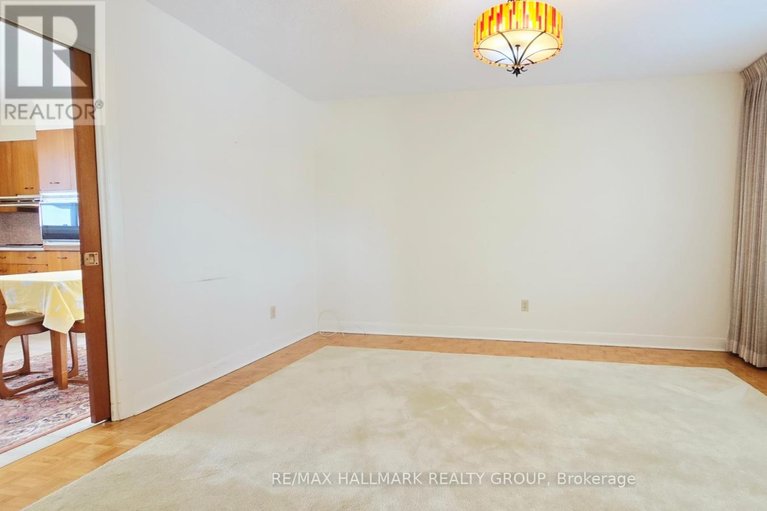 29515187/44-foothills-drive/lynwood-village/ottawa/ontario/K2H6K3_8