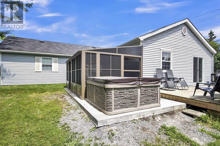 28485152/7312-bank-street/osgoode-twp-south-of-reg-rd-6/ottawa/ontario/K0A2P0_10