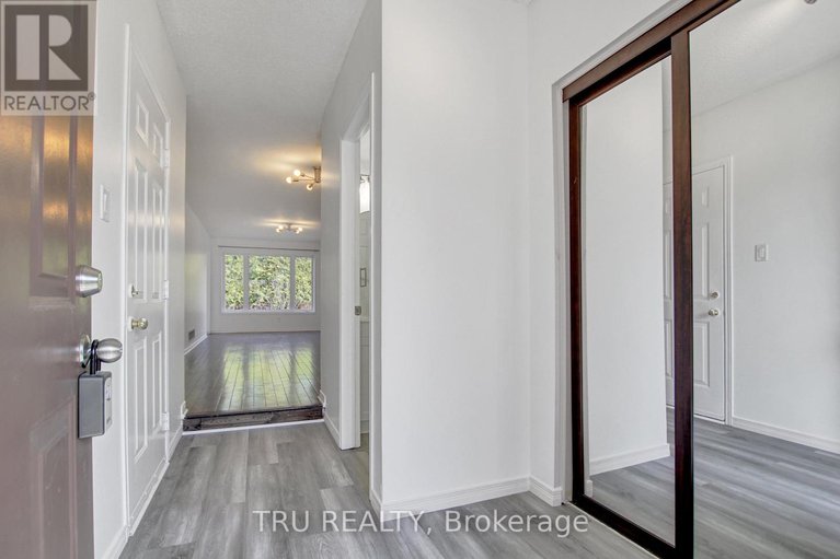 28416739/133-kinross-private/morgans-grantsouth-march/ottawa/ontario/K2K3P9_4