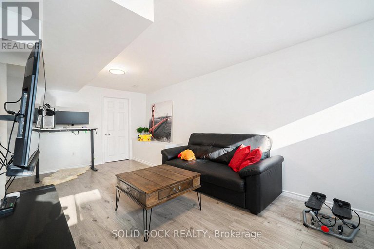 28954460/380-rouncey-road/emerald-meadowstrailwest/ottawa/ontario/K2V0H9_22
