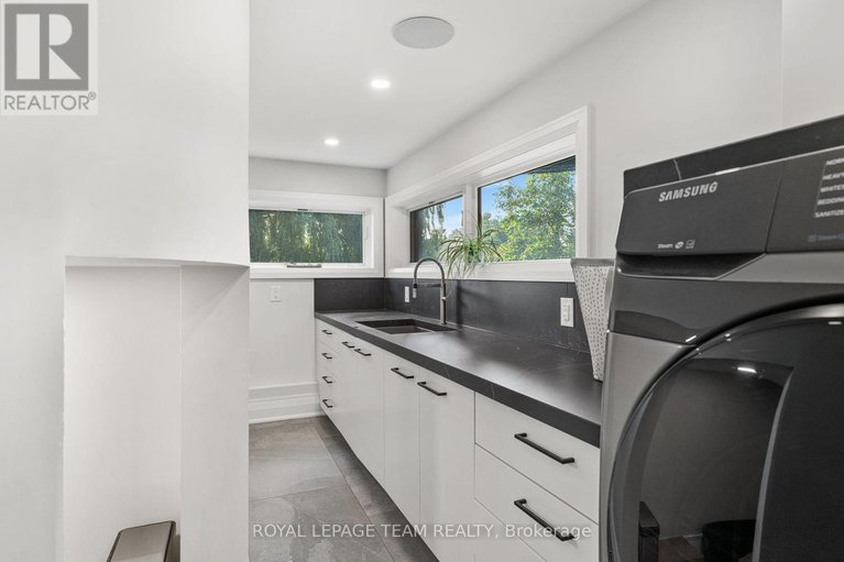 28864114/2318-summerside-drive/manotick-east-to-manotick-station/ottawa/ontario/K4M1B4_17
