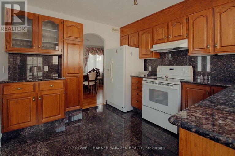 27983811/2435-heaton-avenue/elmvale-acres/ottawa/ontario/K1G1J1_8