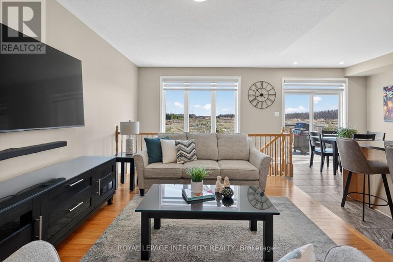 29648625/724-parade-drive/stittsville-south/ottawa/ontario/K2S0Z4_11