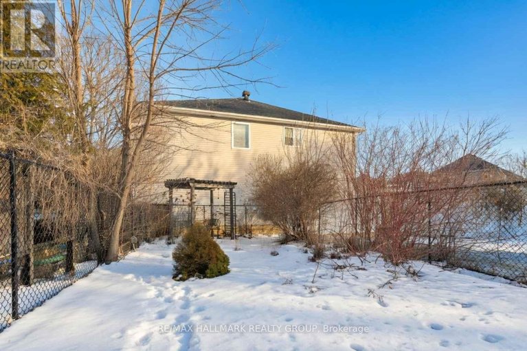29546606/988-lucille-way/notting-hillsummerside/ottawa/ontario/K4A4J2_29
