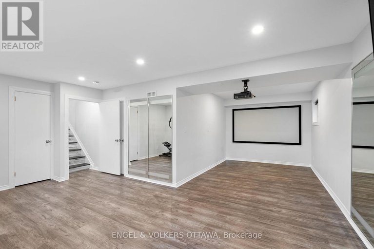 28857390/1841-lorraine-avenue/urbandale-acres/ottawa/ontario/K1H6Z7_27