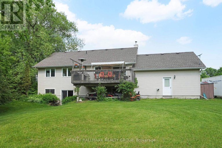 28430481/184-old-pakenham-road/fitzroy/ottawa/ontario/K0A1X0_36